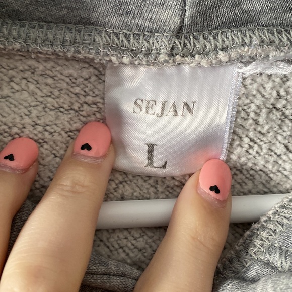 3/$25 I ❤️ NY hoodie - Picture 2 of 2